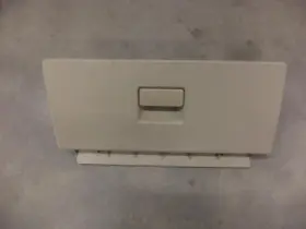260.fd3504 2004 Monterey Glove Box
