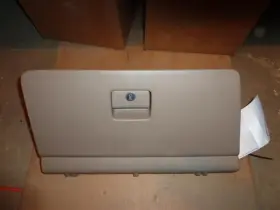 260.to1h03 2003 Camry Glove Box Taupe