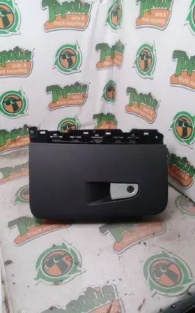 260.al1319 Alfa-romeo Stelvio 2019 Glove Box 3177323