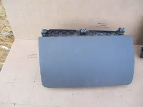 260.au1507 Audi 2007 08 09 10 Q7 Glove Box Oem