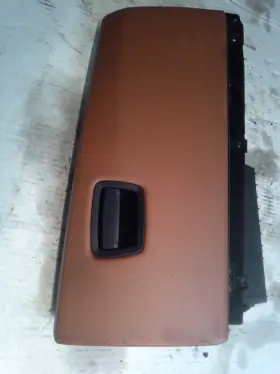 260.bm1a12 Bmw B7 Alpina 2012 Glove Box 543521