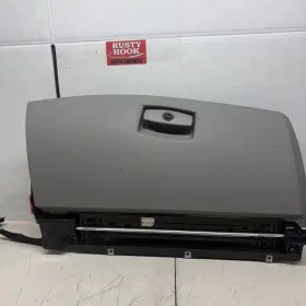 314330000 Bmw 2004 525i Right Side Dashboard Glove Box Compartment
