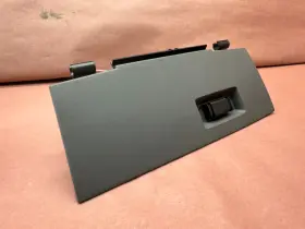 51167055842 Bmw E85 Z4 Glove Box Grey Assembly Oem 88k Miles