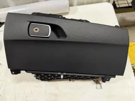 9226047 Bmw Right Passenegr Side Glove Box Assy Black Oem F22 F23 M235i 228i