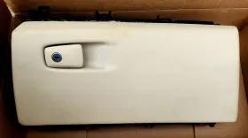 T0507114 Bmw 2014-2018 X5 Dashboard Glove Box Storage Compartment Black Oem T0507114 Bmw 2014-2018 X5 Dashboard Glove Box Storage Compartment Black Oem