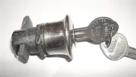45330 Briggs & Stratton 1934 1935 Chevrolet Oldsmobile Pontiac Buick Glove Box Storage Lock And Keys