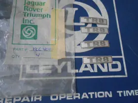 Ykc4010 British Leyland Nos Lot Of Four Tr8 Glovebox Foil Labels Triumph