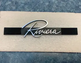1361500 Buick 13008 1963 Riviera Interior Glove Box Emblem/badge 5-1/2 Inch #1361500 Silver/blk Vg