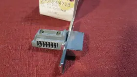 20504713 Buick Nos 1985-1991 Glove Box Lock Uncoded 20504713 Buick Nos 1985-1991 Glove Box Lock Uncoded