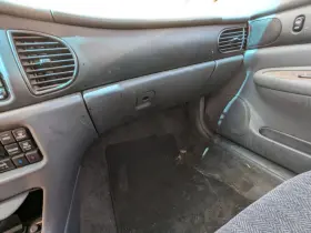 Buick 260.gm4k02 Regal 2002 Glove Box 2324128