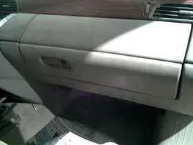 260.gm6v03 Cadillac Deville 2003 Glove Box 391818 260.gm6v03 Cadillac Deville 2003 Glove Box 391818