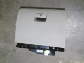 Cadillac 260.gm6v08 Dts 2008 Glove Box 259113