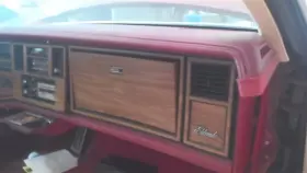 260.gm6w85 Cadillac Storage Compartment Door Eldorado 1985 Glove Box 1697982