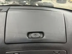 10216288 Chevrolet 1992 Corvette Glove Box