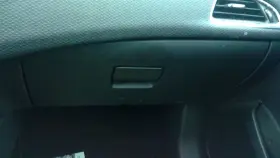 260.gm1c16 Chevrolet Cruzenew 2016 Glove Box 1403029