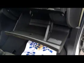 260.gm1d09 Chevrolet Traverse 2009 Glove Box 881406