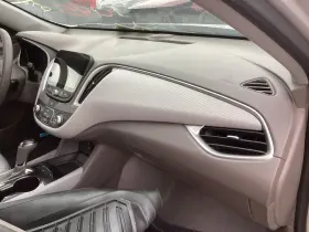 260.gm1h19 Chevrolet Malibu 2019 Glove Box 2027480