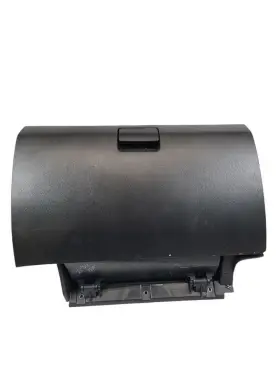 260.gm1l12 Chevrolet Captiva S 2012 Glove Box 615451