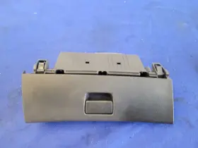 260.gm1t14 Chevrolet 2014-2017 Ss Sedan Passenger Glove Box Dash Board Trim 2818