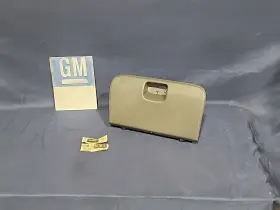 30013665 Chevrolet Nos Gm Chevy Metro 95-01 Glove Box Lid