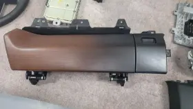 85610055 Chevrolet 2020-2024 Gm 2500-3500 Black Denali Upper Glove Box Id