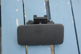 95143239 Chevrolet Oem 2013 2014 2015 Chevy Spark Glove Box Handle