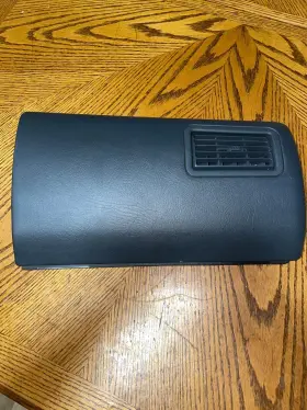 260.gm8395 Chevrolet Truck 95-97 Chevy S10 Blazer Gmc Jimmy Glovebox Glove Box Door Ac Vent Grey Oem