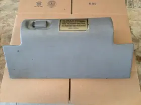 260.gm8799 Chevrolet Truck 99 Chevy 3500 Pickup Gray Glove Box 7.4l At 4x4 273k 15405