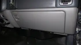 260.gm8b06 Chevrolet Truck Tahoe 2006 Glove Box 357146-1