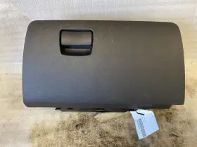 260.gm8d16 Chevrolet Truck Equinox 2016 Glove Box 95743