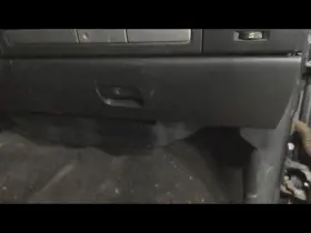 260.gm8m11 Chevrolet Truck Silvrdo15 2011 Glove Box 678664