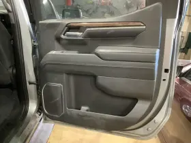 260.gm8m23 Chevrolet Truck Silverado 1500 2023 Glove Box 199991