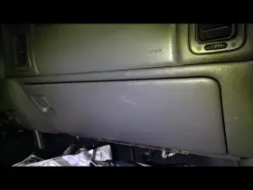 260.gm8o07 Chevrolet Truck Silverado 2005-2007 Glove Box 1697588 260.gm8o07 Chevrolet Truck Silverado 2005-2007 Glove Box 1697588