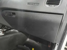 1qf13dx9aj Chrysler 2011 - 2023 Dodge Charger Glove Box Black C8x9 Very Nice Oem