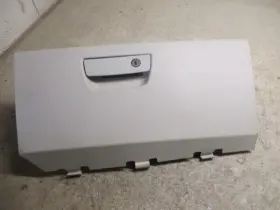 260-05131c Chrysler 11-16 Town And Country Gray Lower Glovebox Glove Box Assembly Oem Lkq