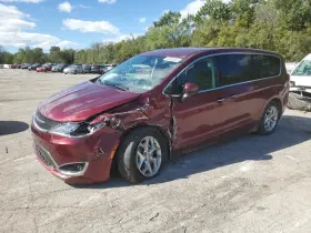 260.ch1e17 Chrysler Pacifica 2017 Glove Box 8161844
