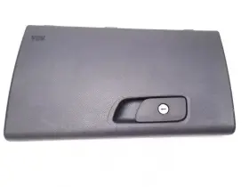 260.ch1l17 Chrysler Glove Box For 200 2017