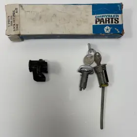 3586353 Chrysler New Old Stock Deck Lid And Glove Box Lock For 1972 Models Mopar #3586353