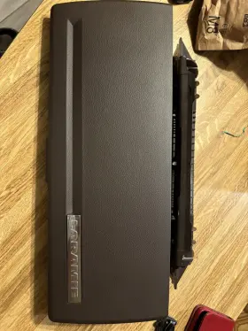 00006109-07-cbd3 Dodge 2009-2019 Ram 1500 2500 Right Upper Glove Box Lid Door And Compartment Brown