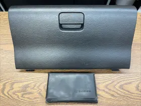 Dodge 02 03 04 05 1500 2500 3500 2002 2003 2004 2005 Ram Glove Box Truck Glovebox Oem