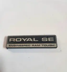 4216565 Dodge 1981 To 1993 Ram Truck Ramcharger Glove Box Door Royal Se Emblem
