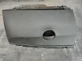 1096497x Fiat 2015 500e Glove Box
