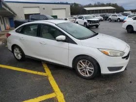 260.fd1f15 Ford Focus 2015 Glove Box 7957121