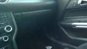 Ford 260.fd1i18 Mustang 2018 Glove Box