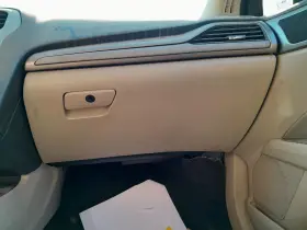 260.fd1k18 Ford Fusion 2018 Glove Box 189239