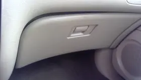 260.fd1u01 Ford Taurus 2001 Glove Box 1580160 260.fd1u01 Ford Taurus 2001 Glove Box 1580160