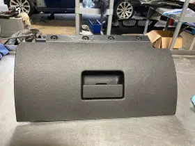 44zg-2890 Ford 2010-2014 Mustang Gt Dashboard Glove Box Storage Compartment Genuine Oem