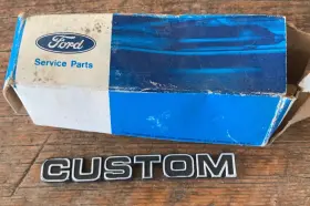 D7tz-1004460a Ford Nos 1977-1979 F100 Custom Glove Box Nameplate F150 F250 F350 Truck 78-79 Bronco