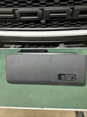 Ml3b-1506036-aaw Ford 2022 F150 Raptor Glove Box Door Ml3b-1506036-aaw Ford 2022 F150 Raptor Glove Box Door