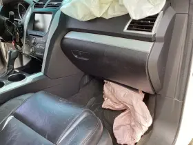 260.fd8313 Ford Truck Explorer 2013 Glove Box 2114224